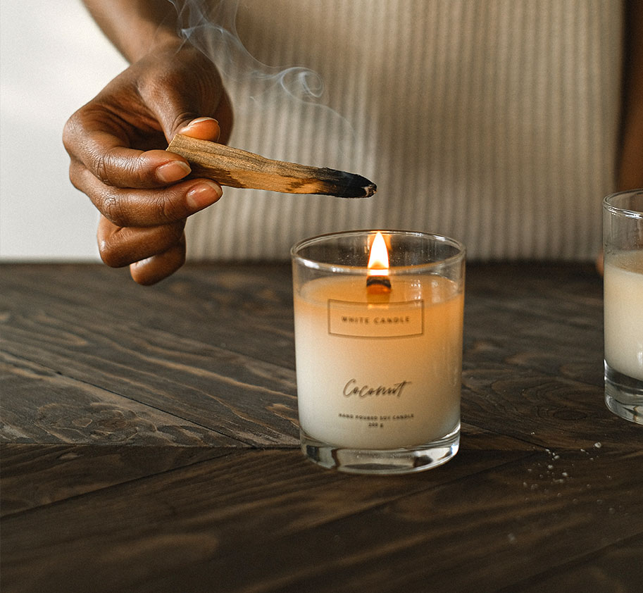 Espelma, pots comprar artesania i antiguitats a l'Arrabal.